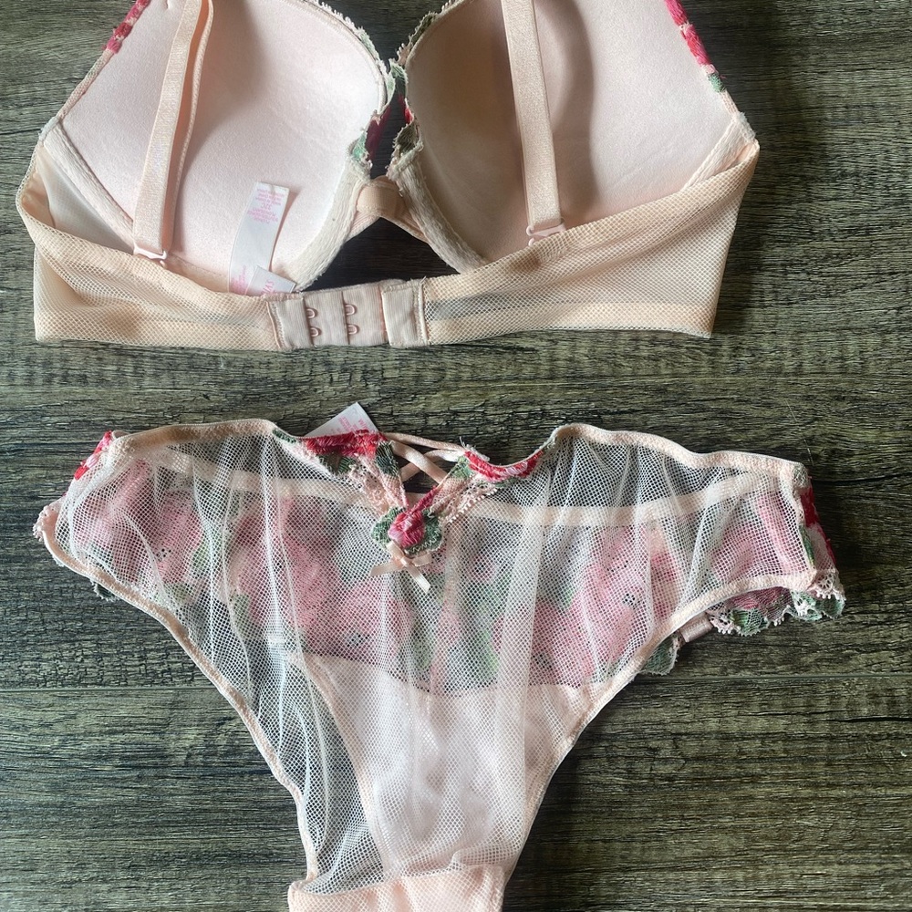 Victoria’s Secret Floral Embroidered Lingerie Set - Pink and Green Size 32C/M - Picture 7 of 17
